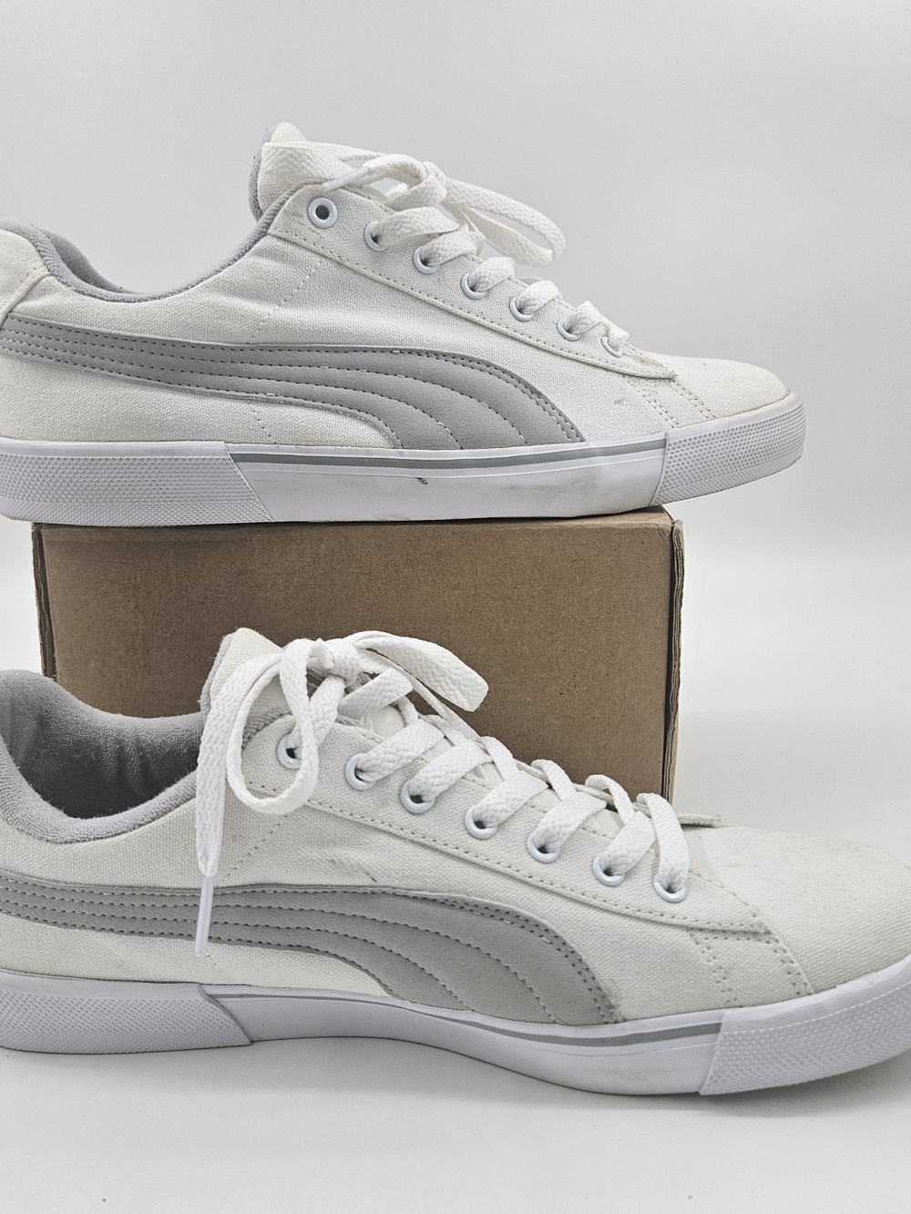 PUMA Men's White Low Top Lace Up #343897 41 Athletic Sneaker Shoes US 10